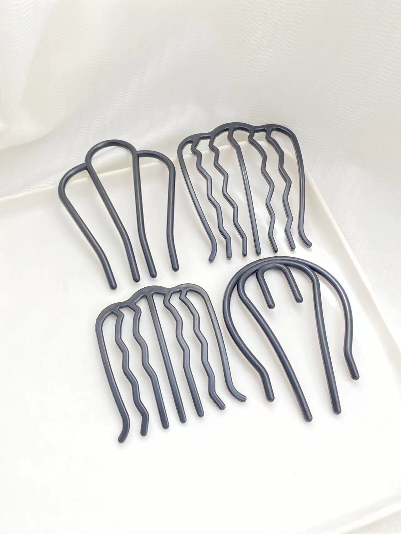 Women Accessories Shop Design - 4pcs Black Hair Combs with Different