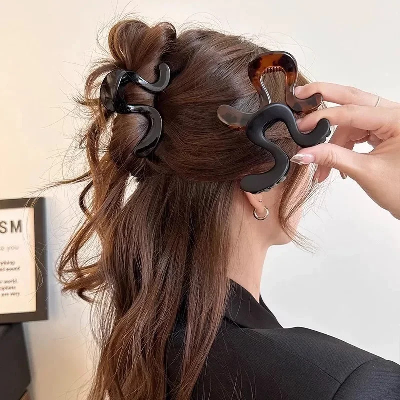Geometric Design Hair Claw Cli - Women Accessories Shop Design 评论和价格