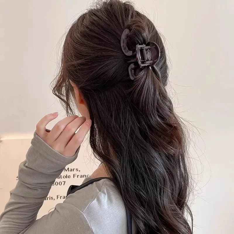 Geometric Design Hair Claw Cli - Women Accessories Shop Design 评论和价格