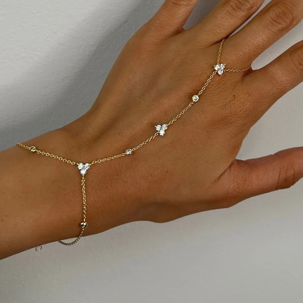 Crystal Fingerless Hand Chain  - Women Accessories In Amazon 评论和价格