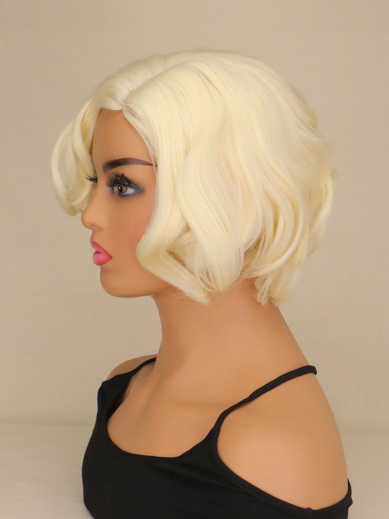 Women Synthetic Short Curly Ha - Women'S Accessories In The 60S 评论和价格