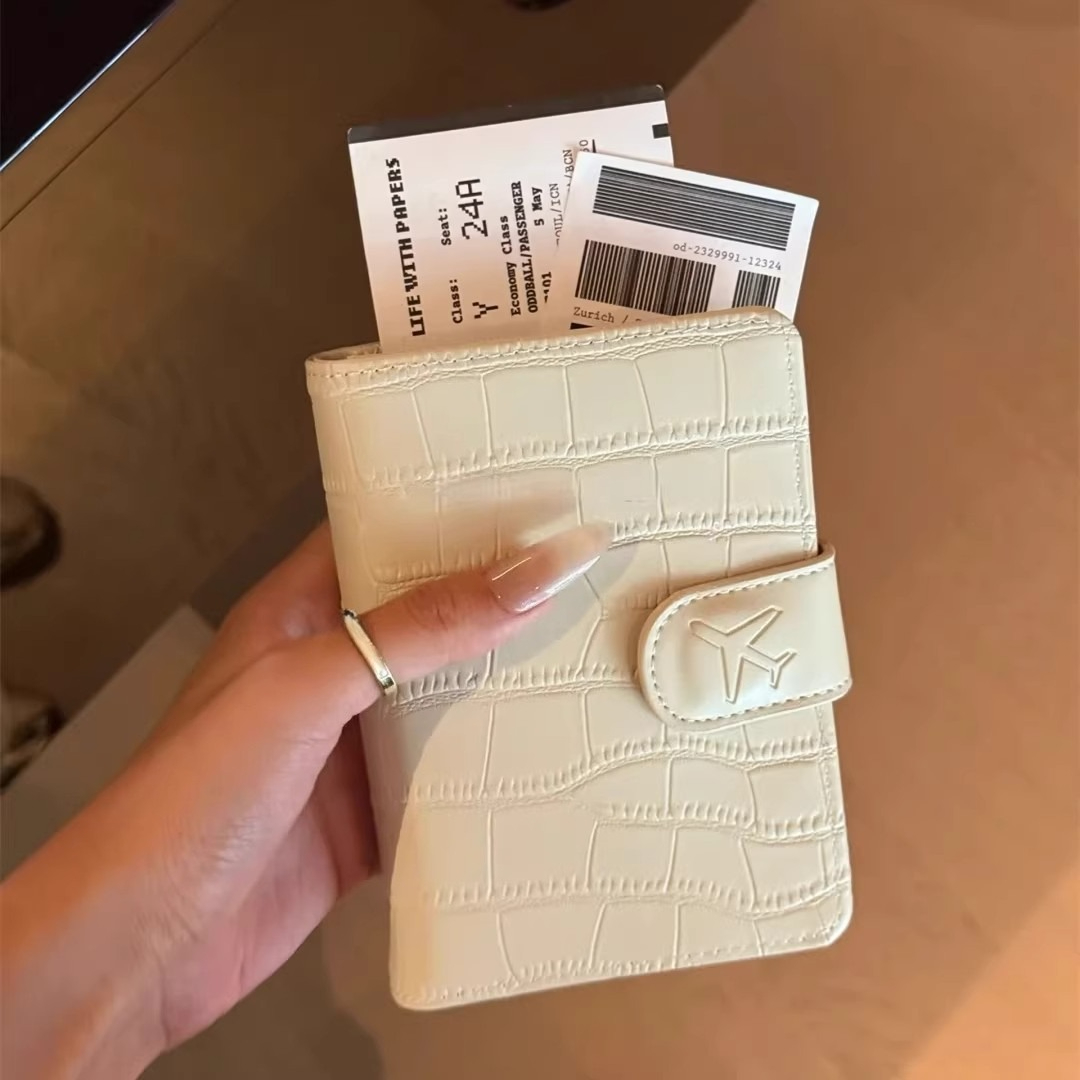 PU Leather Passport Cover for  - Women Accessories List 评论和价格