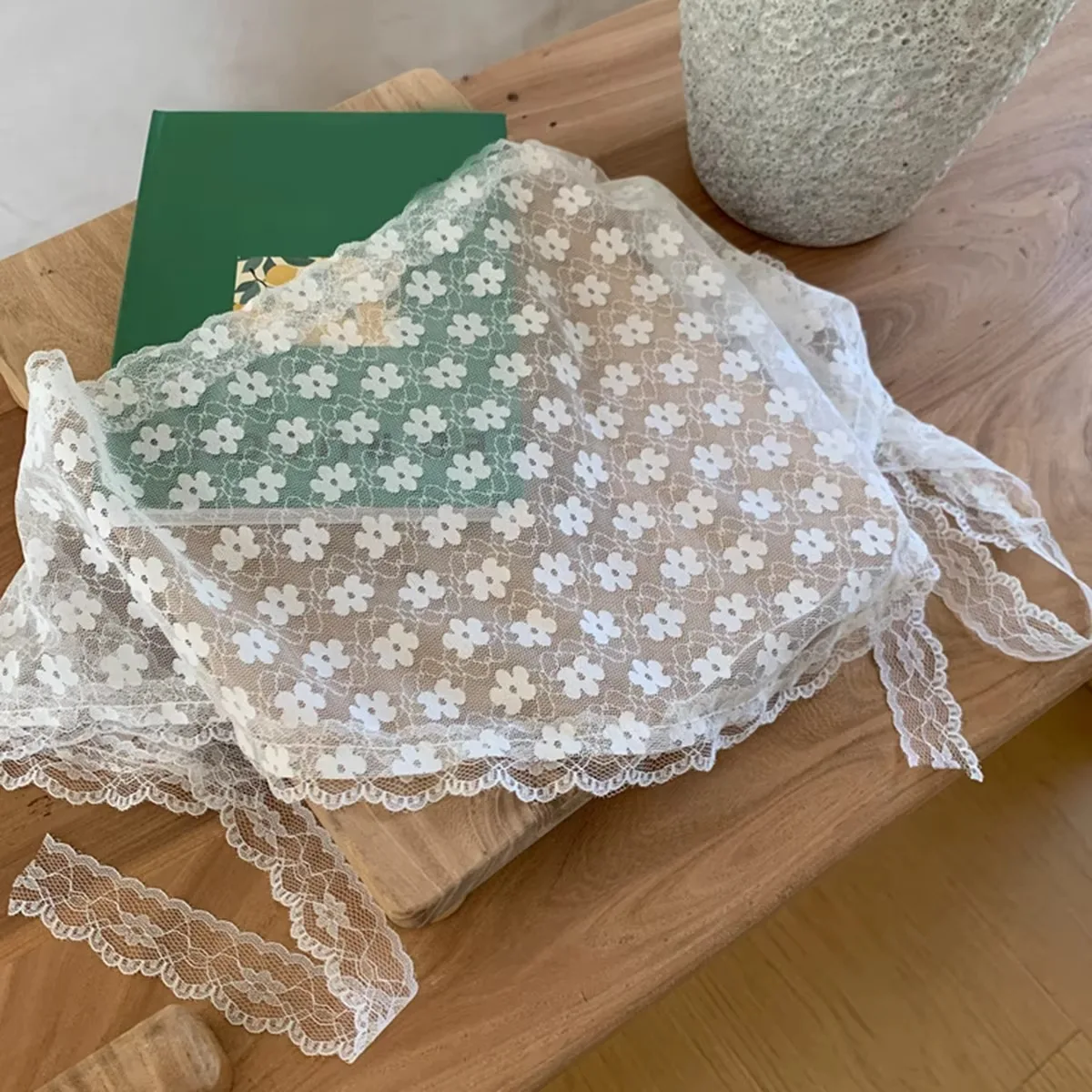 Elegant Lace Neck Scarf for Wo - Women Accessories Shop Design 评论和价格